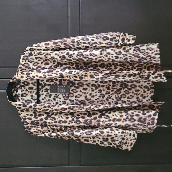 Lilysilk pajama top, 100% silk - Picture 3 of 6